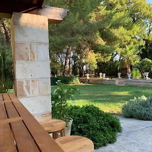 Bed & Breakfast Palazzo De Carlo E Il Parco Dei 7 Pozzi, Lecce